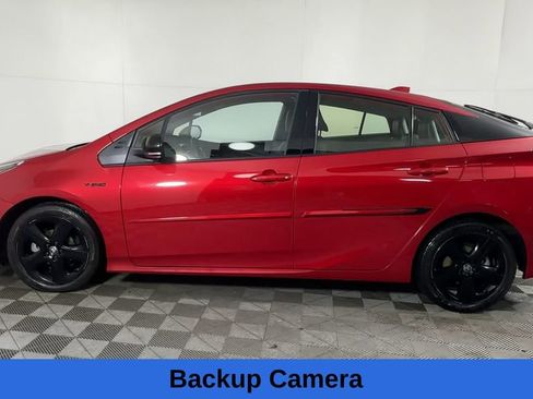 Used 2021 Toyota Prius image 8