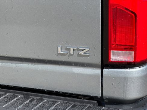 New 2026 Chevrolet Silverado 2500 LTZ w/ LTZ Premium Package AWD/4WD image 32