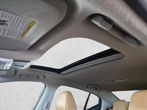 Used 2023 Nissan Sentra SV w/ SV Premium Package FWD image 17