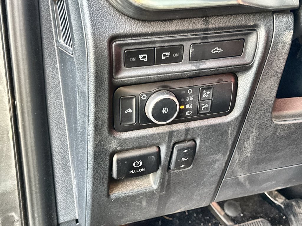 Used 2022 Ford F150 Lariat AWD/4WD image 6