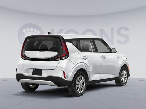 Used 2023 Kia Soul LX w/ Option Group 015 image 2
