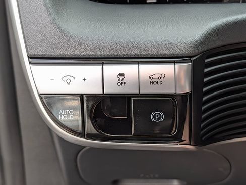Certified 2024 Hyundai Ioniq 5 SEL RWD image 31