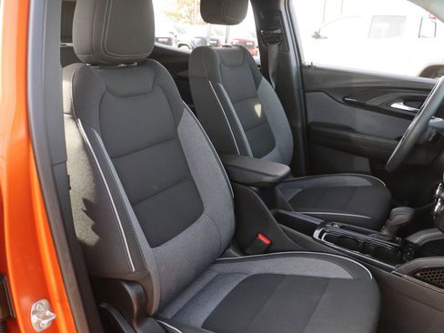 Used 2023 Chevrolet TrailBlazer LT image 32