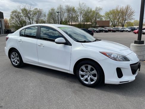 Used 2012 MAZDA MAZDA3 i Sport FWD image 10