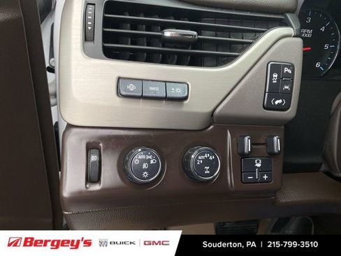 Used 2020 GMC Yukon XL Denali w/ Enhanced Security Package AWD/4WD image 20