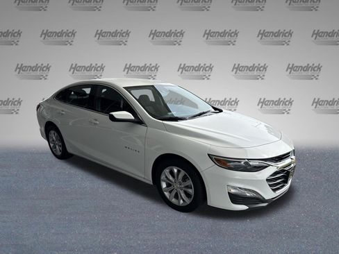 Used 2024 Chevrolet Malibu LT FWD image 2