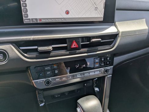 Certified 2026 Kia Seltos EX FWD image 24