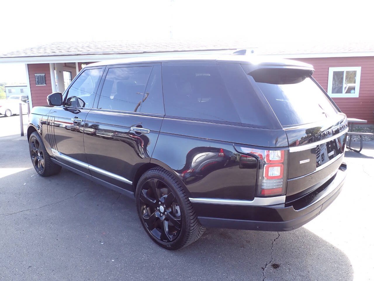 Used 2017 Land Rover Range Rover Long Wheelbase Autobiography AWD/4WD image 4