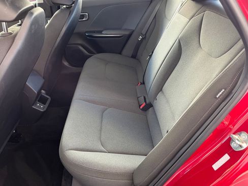 Used 2025 Kia K4 LXS image 27