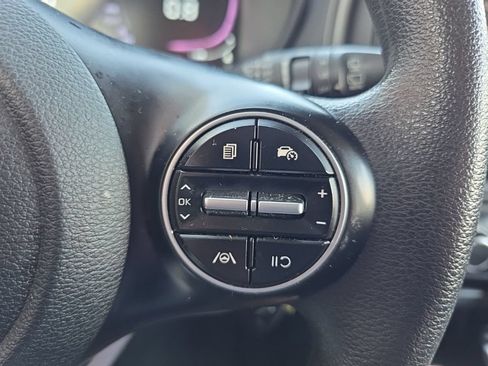 Used 2023 Kia Soul LX FWD image 19