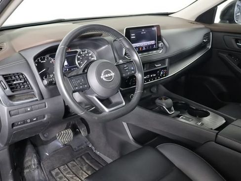 Used 2023 Nissan Rogue SV w/ SV Premium B Package FWD image 27