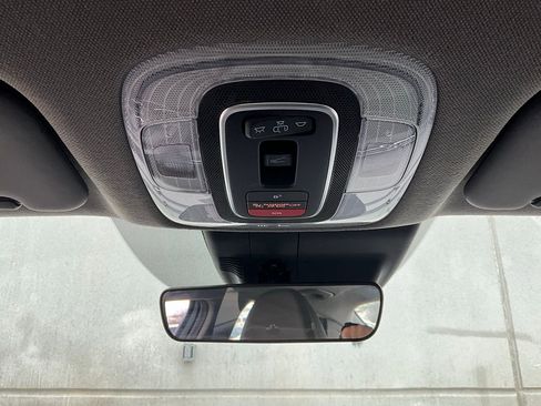 Used 2025 Hyundai Elantra SEL image 15