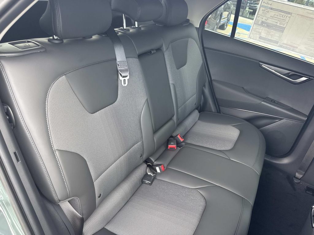 New 2026 Kia Niro Wind FWD image 11