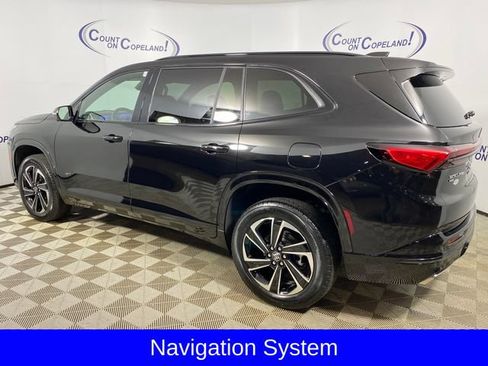 Certified 2025 Buick Enclave Sport Touring AWD/4WD image 4