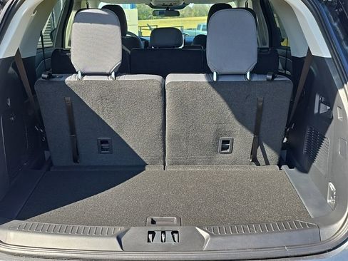 New 2026 Ford Explorer Active RWD image 32