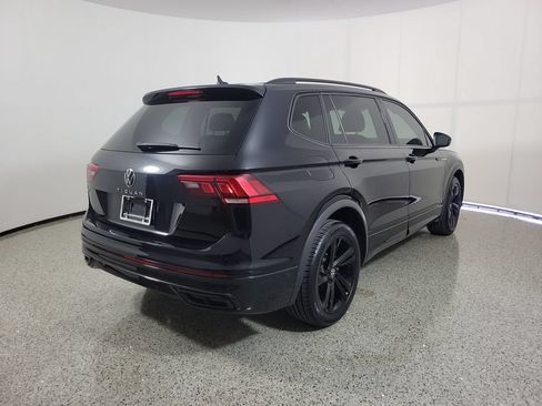 Used 2024 Volkswagen Tiguan SE R-Line FWD image 4