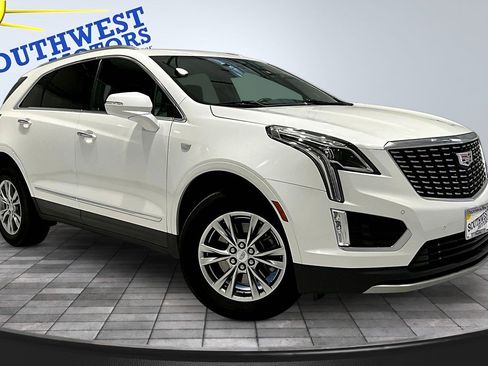 Used 2023 Cadillac XT5 Premium Luxury FWD image 3