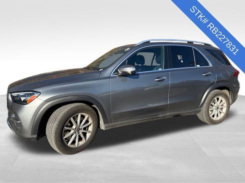 Used 2024 Mercedes-Benz GLE 450e 4MATIC image 3