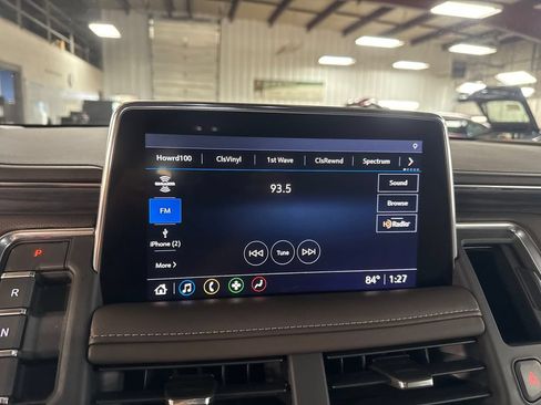 Used 2021 GMC Yukon SLT w/ SLT Luxury Package AWD/4WD image 23