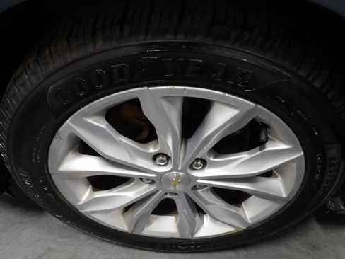 Used 2020 Chevrolet Malibu LT FWD image 20