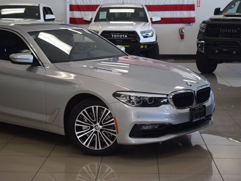 Used 2018 BMW 530i xDrive AWD/4WD image 4