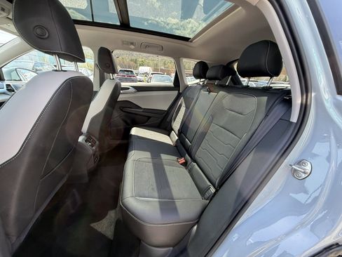 New 2026 Volkswagen Taos SE AWD/4WD image 21