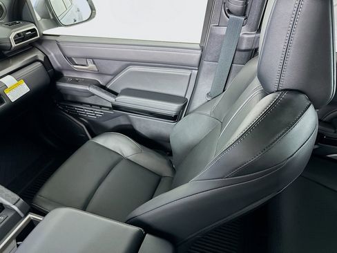 New 2026 Toyota 4Runner Limited AWD/4WD image 25