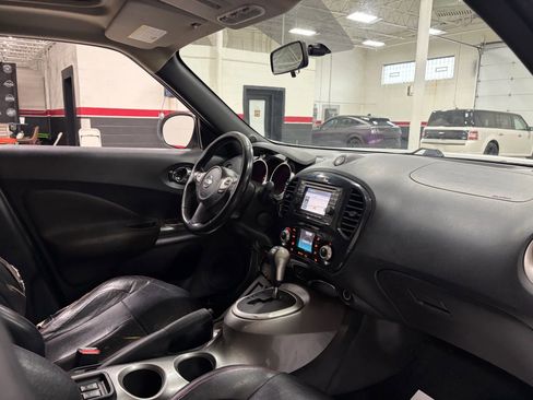 Used 2011 Nissan Juke SL AWD/4WD image 29
