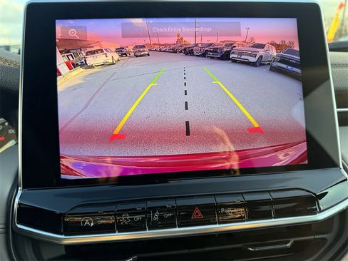 Used 2025 Jeep Compass Limited image 14