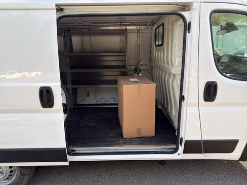 Used 2025 RAM ProMaster 2500 FWD image 10