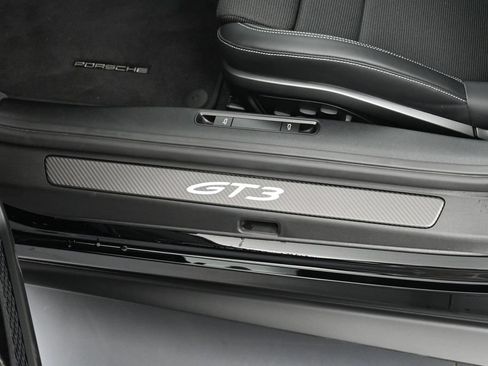 Certified 2026 Porsche 911 GT3 RWD image 17