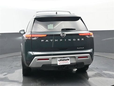Used 2024 Nissan Pathfinder Platinum image 4