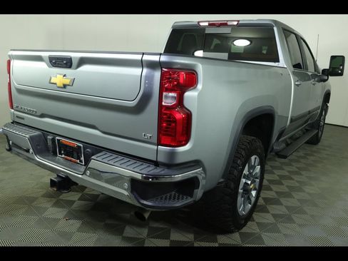 Used 2025 Chevrolet Silverado 2500 LT w/ Safety Package AWD/4WD image 17