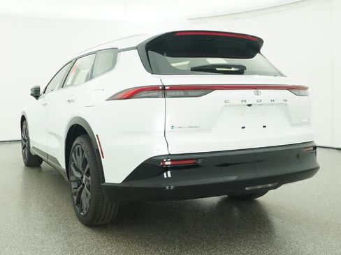 New 2026 Toyota Crown Signia Limited image 22