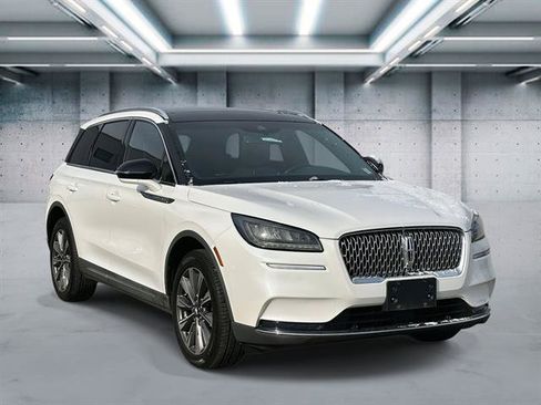 Used 2020 Lincoln Corsair Reserve w/ Elements Package image 2