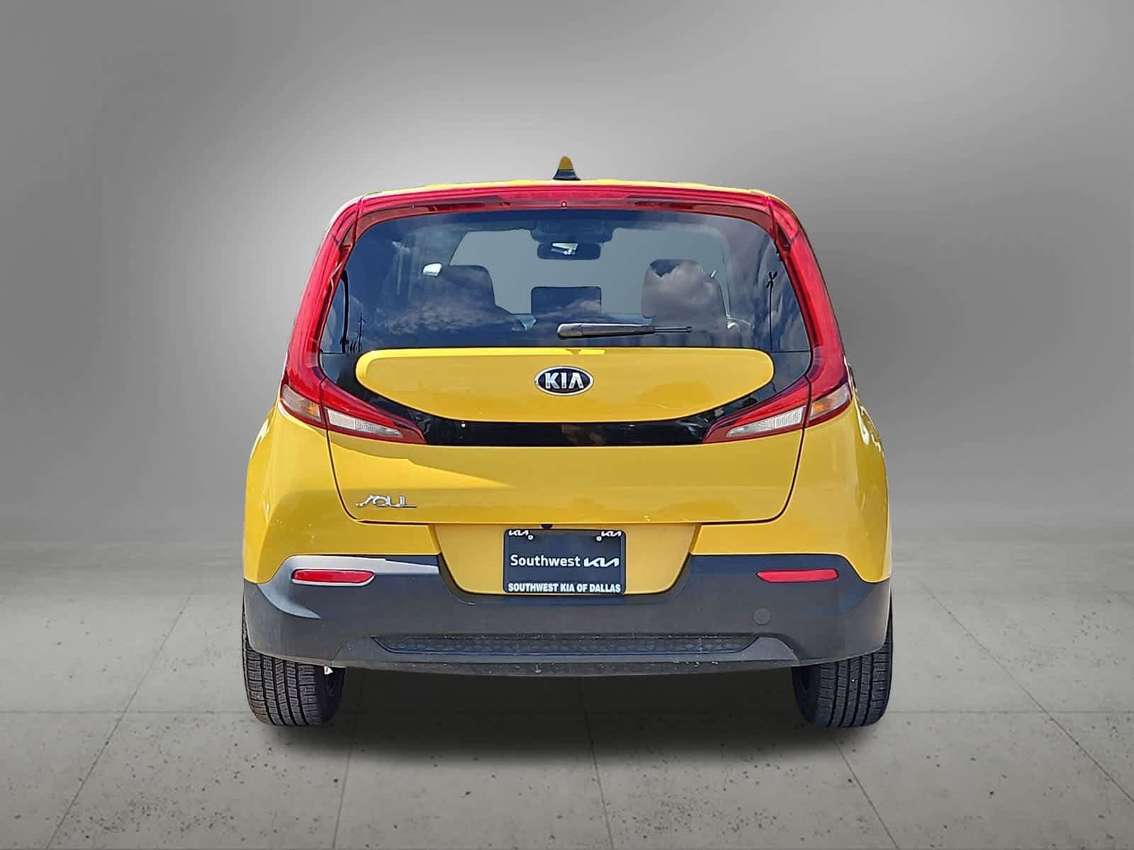 Used 2020 Kia Soul LX FWD image 5