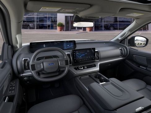 New 2026 Ford Expedition Max Platinum w/ Driver's Package AWD/4WD image 9