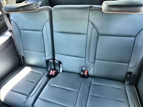 New 2026 GMC Yukon XL AT4 w/ AT4 Premium Plus Package AWD/4WD image 18