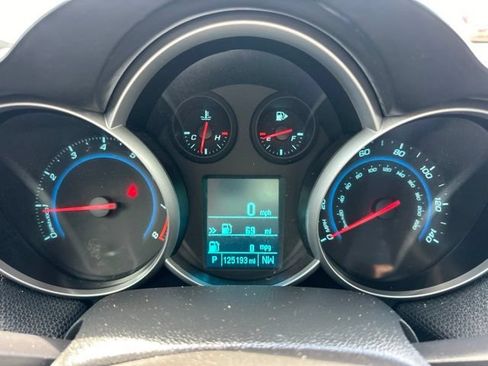 Used 2012 Chevrolet Cruze LT FWD image 11