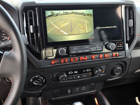 Used 2025 Nissan Frontier PRO-4X w/ Interior Protection Package AWD/4WD image 12