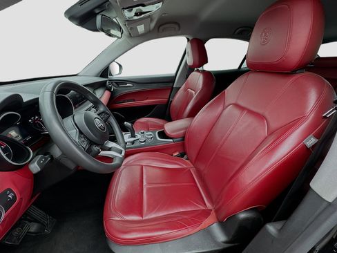 Used 2020 Alfa Romeo Stelvio w/ Nero Edizione image 13