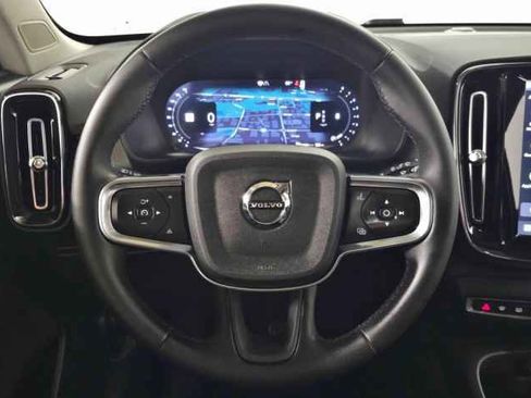 New 2026 Volvo XC40 B5 Core w/ Climate Package image 15