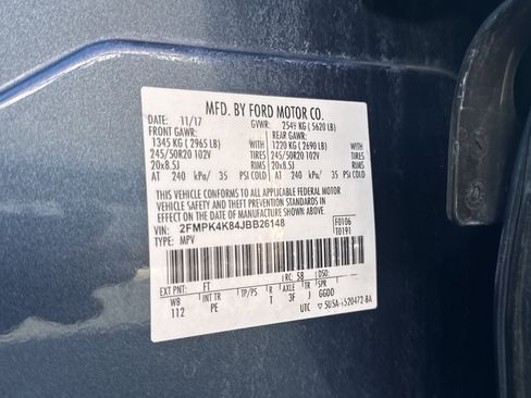 Used 2018 Ford Edge Titanium w/ Equipment Group 302A AWD/4WD image 33