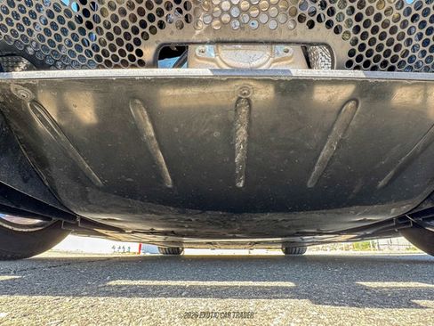 Used 2005 Ford GT RWD image 76