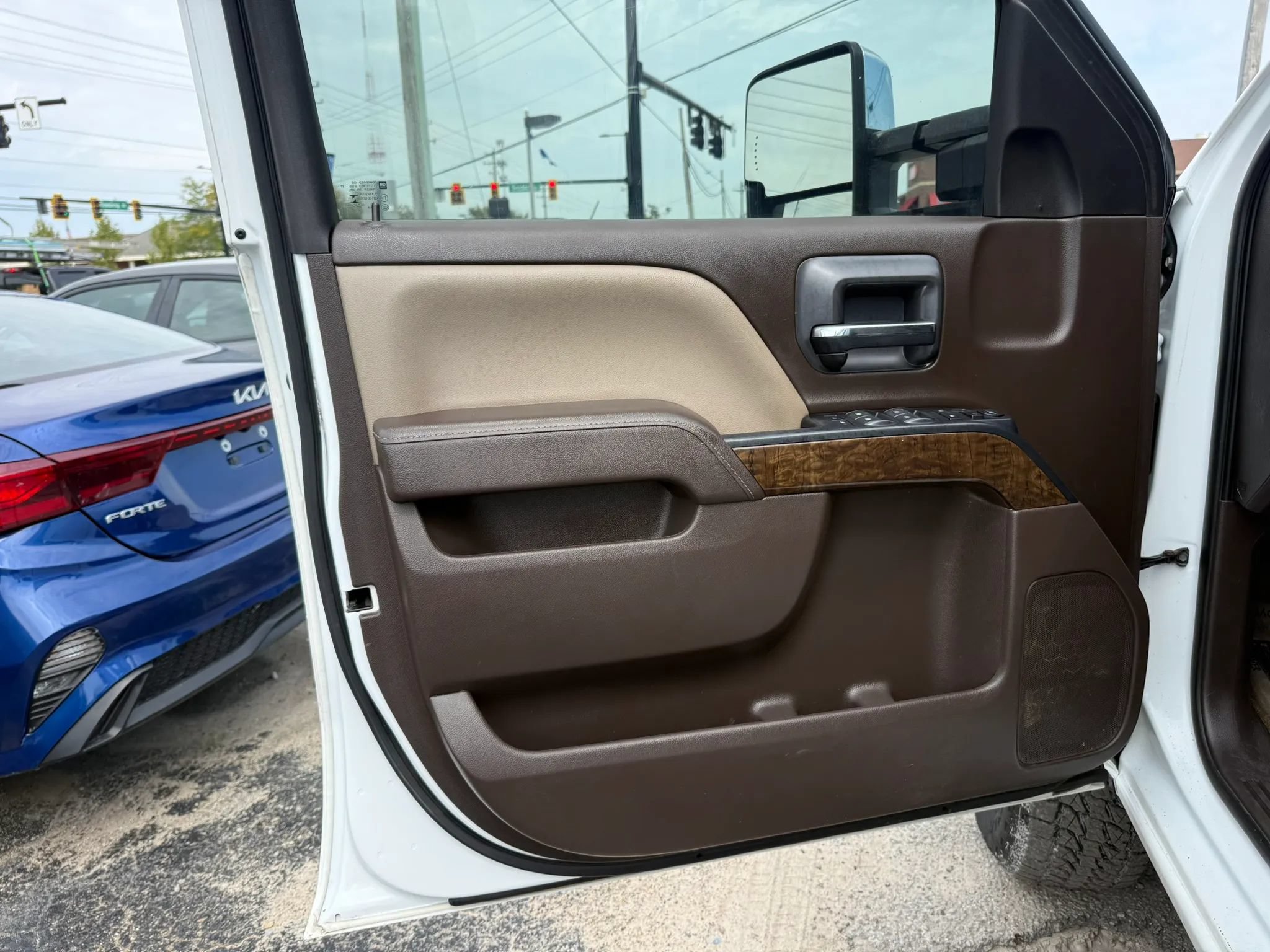 Used 2018 Chevrolet Silverado 2500 LT w/ All Star Edition AWD/4WD image 10