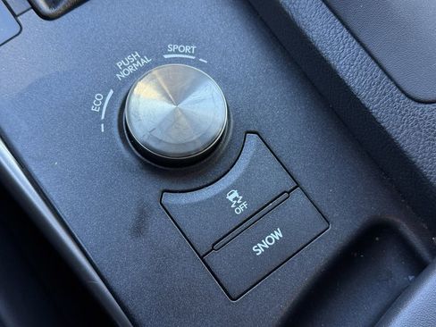 Used 2015 Lexus IS 250 AWD image 27