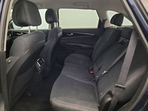 Used 2016 Kia Sorento AWD w/ LX Convenience Package image 18