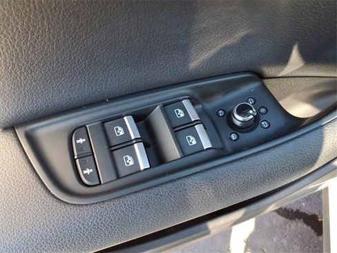 Used 2018 Audi Q7 3.0T Prestige image 13