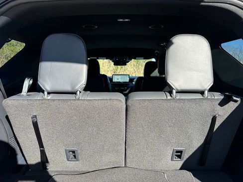 New 2026 Ford Explorer ST-Line w/ ST-Line Street Pack image 44