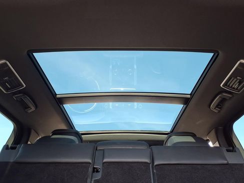 Used 2021 Land Rover Range Rover Sport HSE Silver Edition image 24